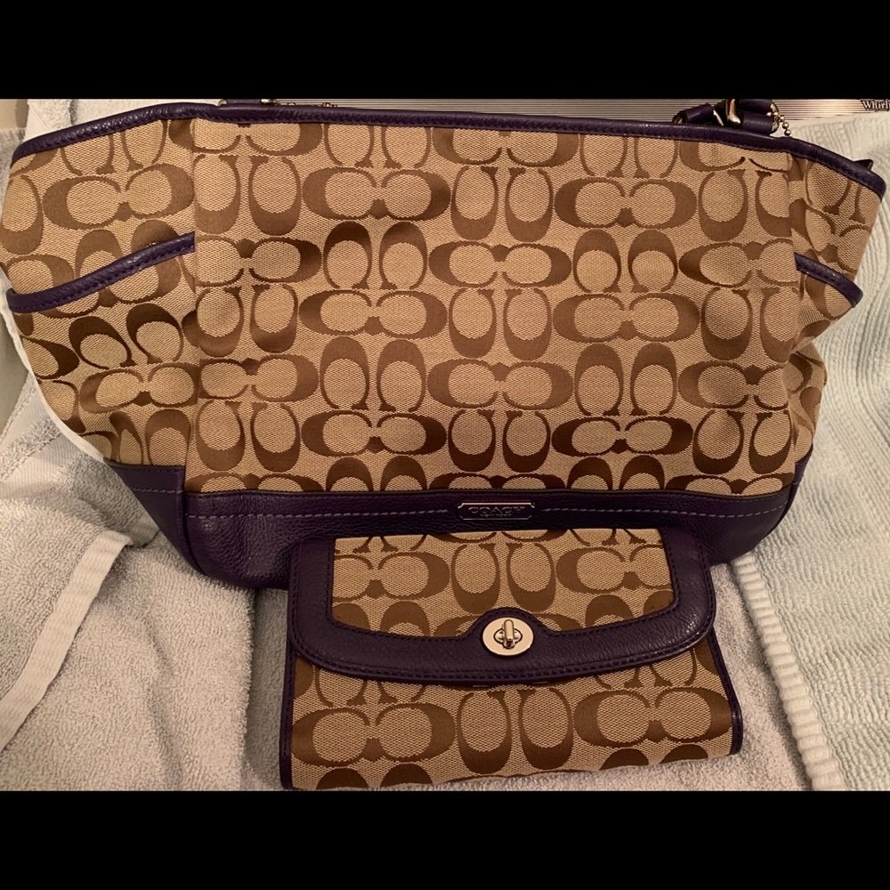 Coach purse and wallet set
